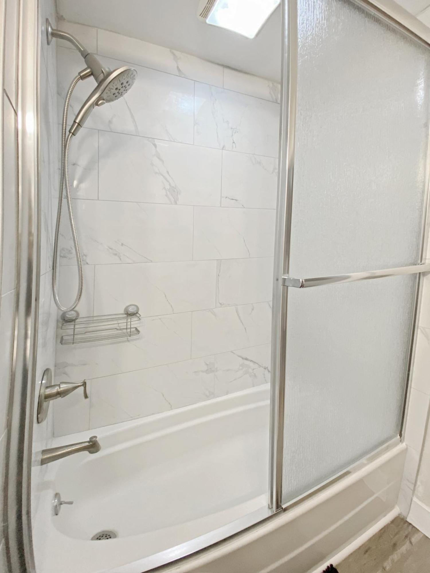 Lux 3Br, Steps From Airport, U Of R & Grocery Stores Ρότσεστερ Εξωτερικό φωτογραφία